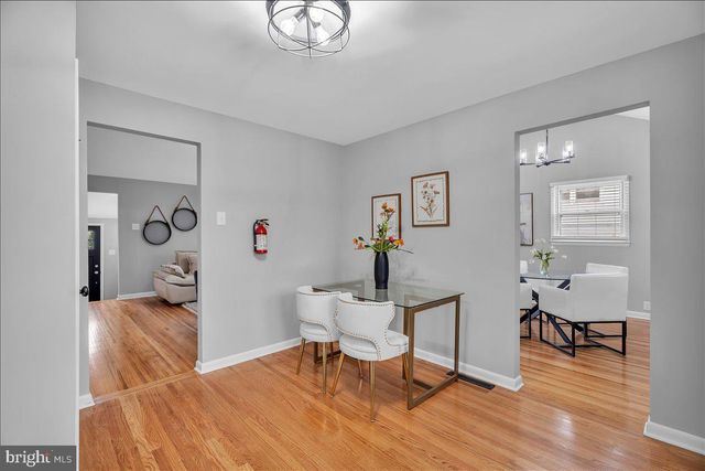 180 CHERRY TREE LN, Cherry Hill, NJ 08002