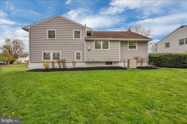 180 CHERRY TREE LN, Cherry Hill, NJ 08002