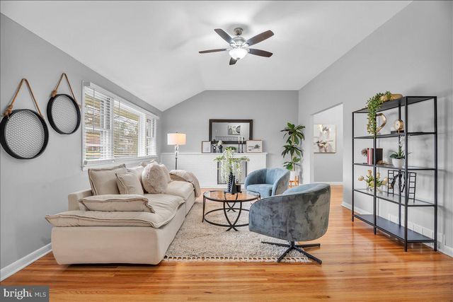 180 CHERRY TREE LN, Cherry Hill, NJ 08002