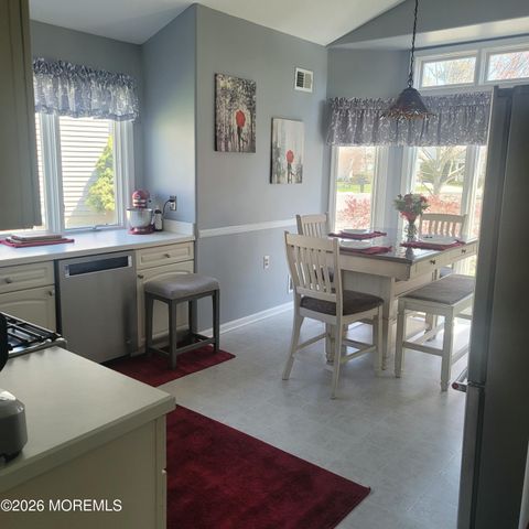 2335 Kira Court, Toms River, NJ 08755