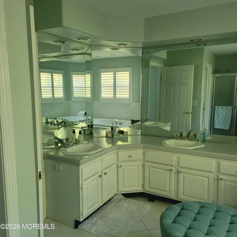 2335 Kira Court, Toms River, NJ 08755