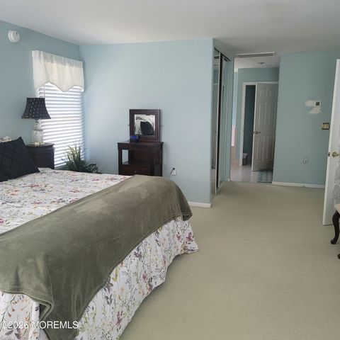 2335 Kira Court, Toms River, NJ 08755