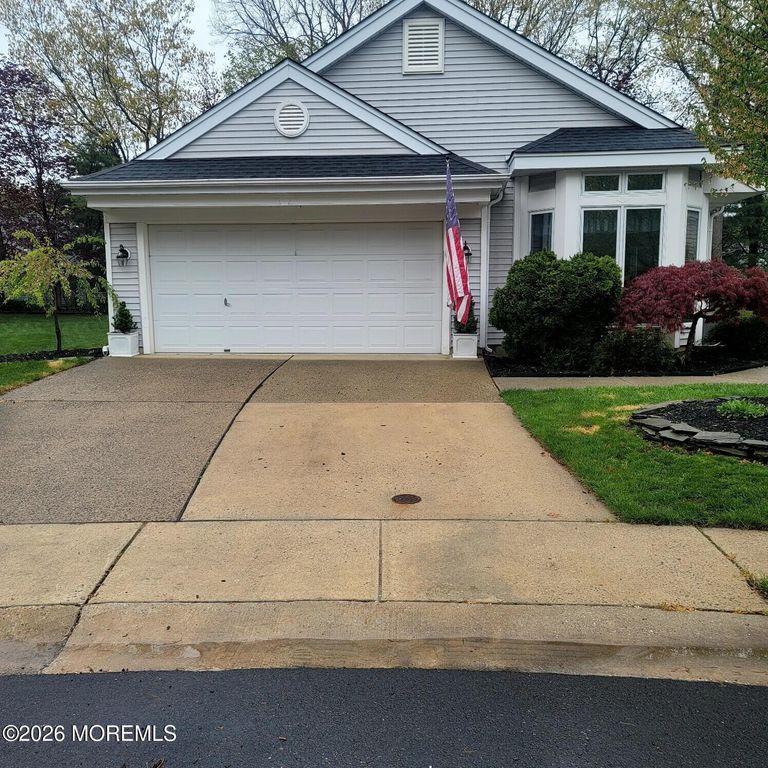 2335 Kira Court, Toms River, NJ 08755