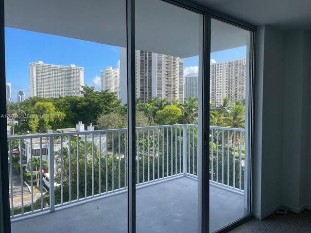 2851 NE 183rd St 509E, Aventura, FL 33160