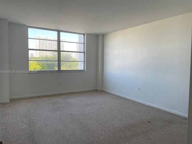 2851 NE 183rd St 509E, Aventura, FL 33160