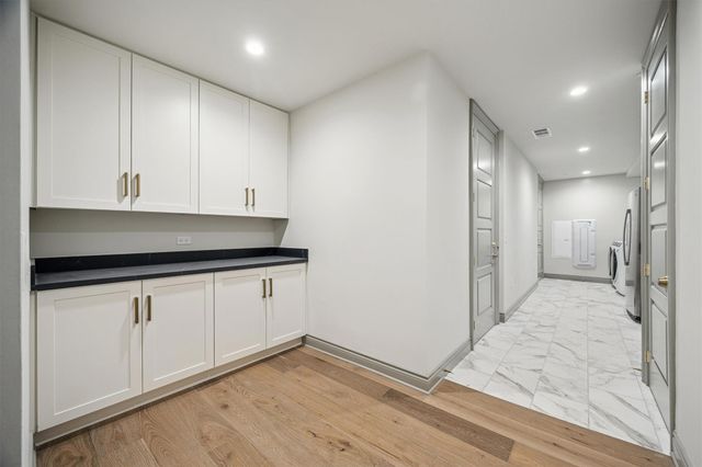 1717 Bissonnet Street 807, Houston, TX 77005