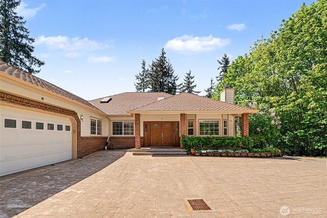1300 N Lake Stickney, Lynnwood, WA 98087