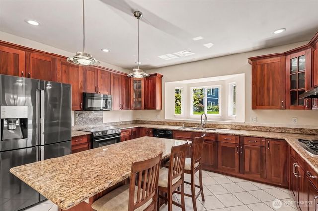 1300 N Lake Stickney, Lynnwood, WA 98087