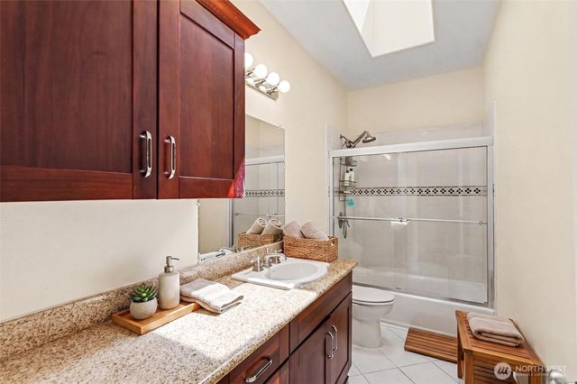 1300 N Lake Stickney, Lynnwood, WA 98087