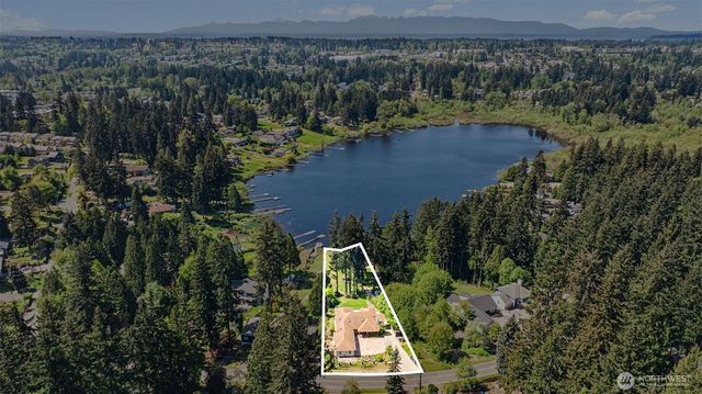 1300 N Lake Stickney, Lynnwood, WA 98087