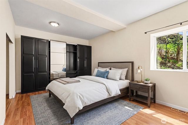 1300 N Lake Stickney, Lynnwood, WA 98087