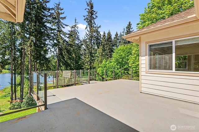 1300 N Lake Stickney, Lynnwood, WA 98087