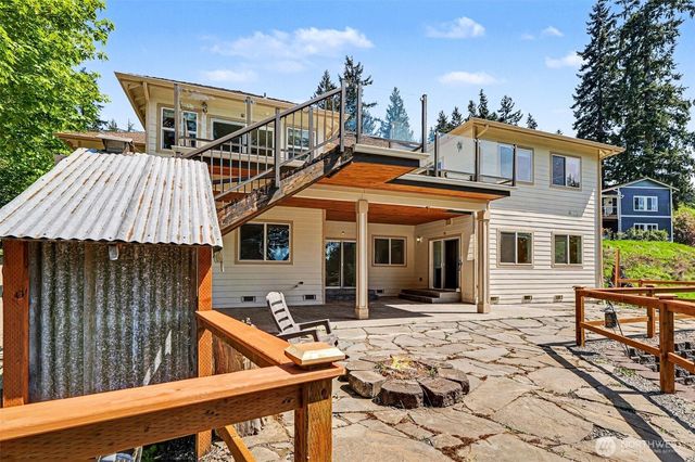 1300 N Lake Stickney, Lynnwood, WA 98087