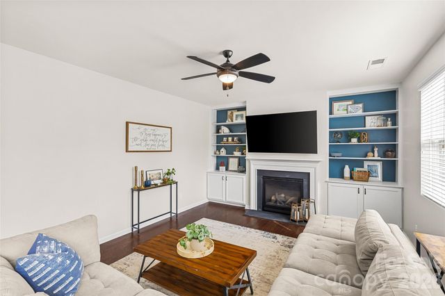 1426 Kings Grove Drive, York, SC 29745