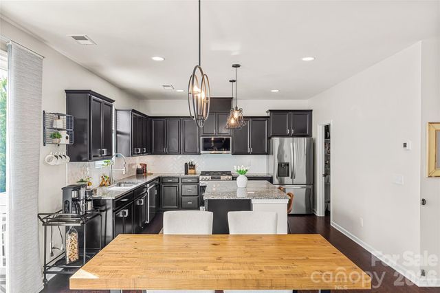 1426 Kings Grove Drive, York, SC 29745