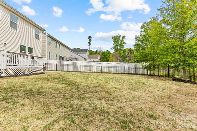 1426 Kings Grove Drive, York, SC 29745