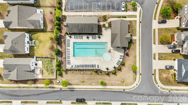 1426 Kings Grove Drive, York, SC 29745