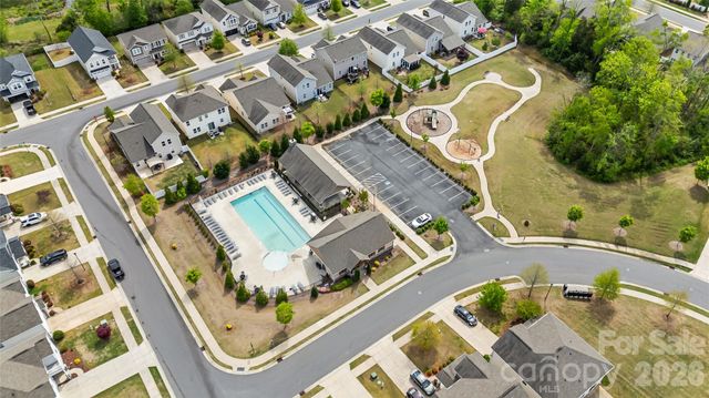 1426 Kings Grove Drive, York, SC 29745