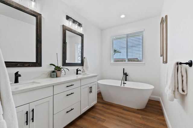 19377 Lake California Drive, Cottonwood, CA 96022