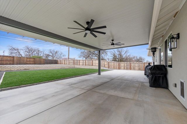 19377 Lake California Drive, Cottonwood, CA 96022