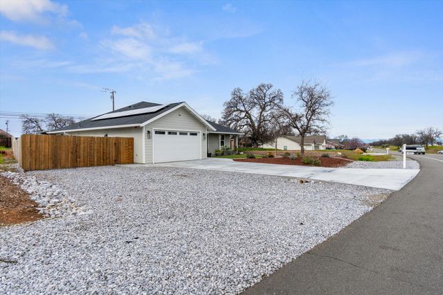 19377 Lake California Drive, Cottonwood, CA 96022