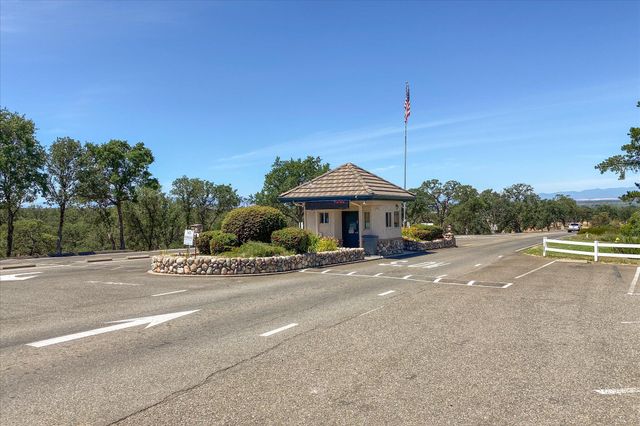 19377 Lake California Drive, Cottonwood, CA 96022