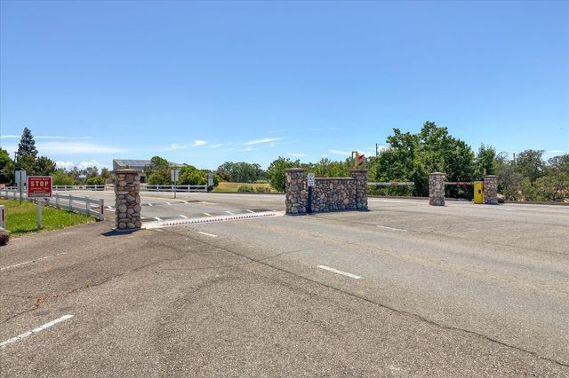 19377 Lake California Drive, Cottonwood, CA 96022