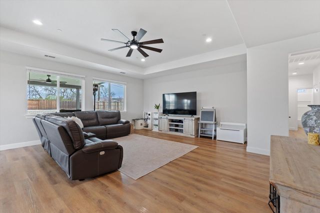 19377 Lake California Drive, Cottonwood, CA 96022