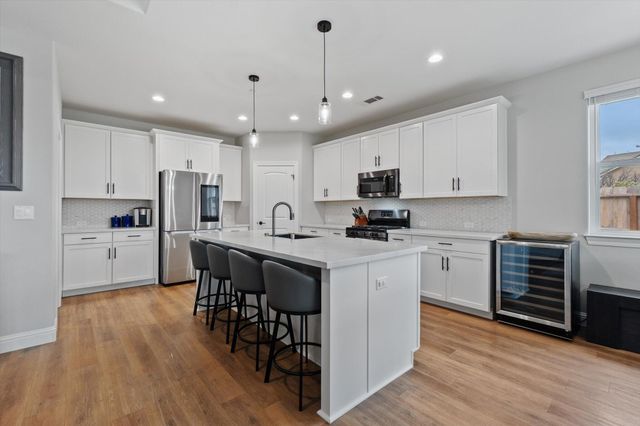 19377 Lake California Drive, Cottonwood, CA 96022