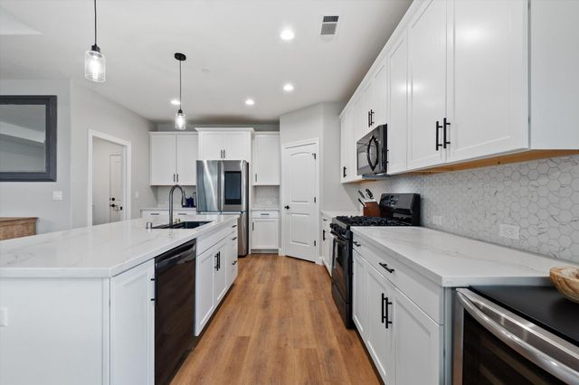 19377 Lake California Drive, Cottonwood, CA 96022