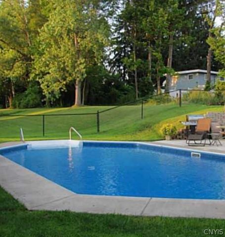 9418 Birch Tree Road, Cicero, NY 13029