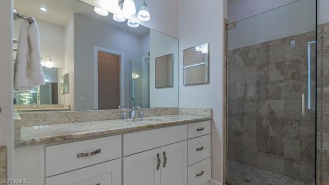 538 Eastwood DR, Naples, FL 34110