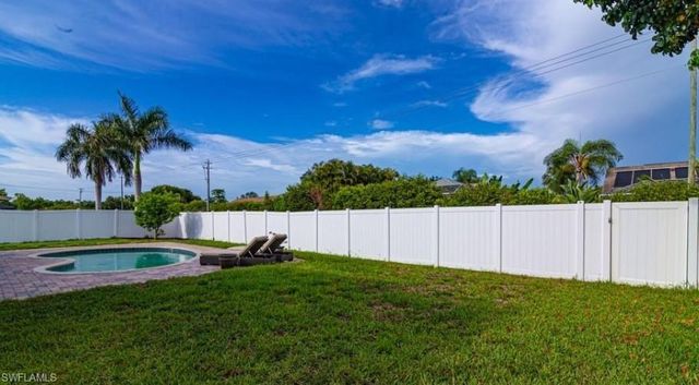 538 Eastwood DR, Naples, FL 34110