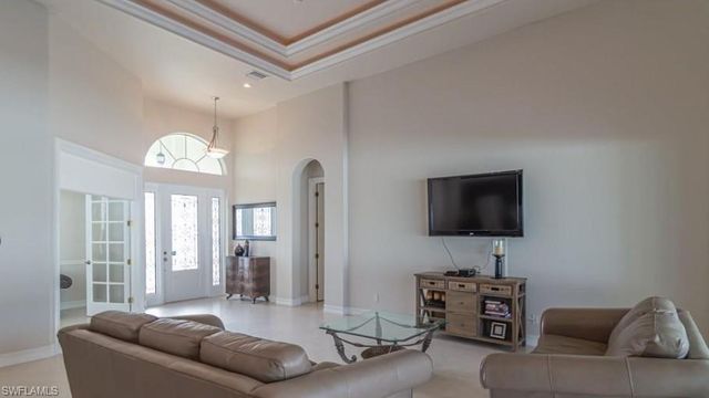 538 Eastwood DR, Naples, FL 34110