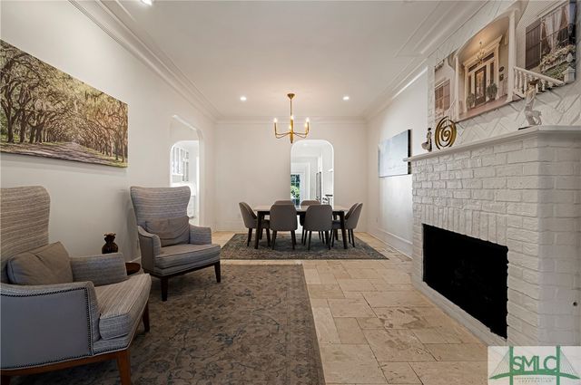 52-56 E Broad Street, Savannah, GA 31401