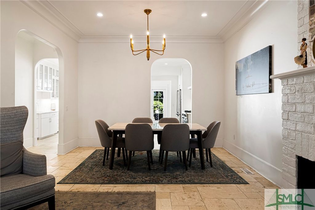 Image 13 of property listing at 52-56 E Broad Street, Savannah, GA 31401