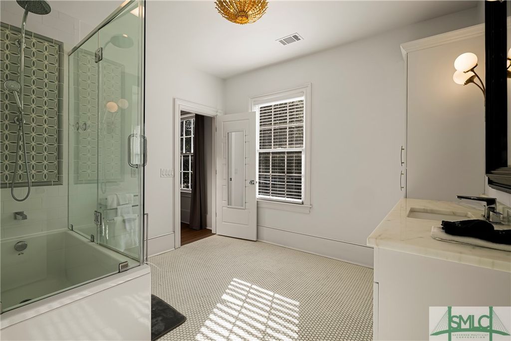 Image 28 of property listing at 52-56 E Broad Street, Savannah, GA 31401