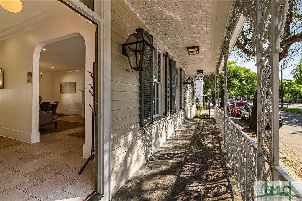 Image 5 of property listing at 52-56 E Broad Street, Savannah, GA 31401