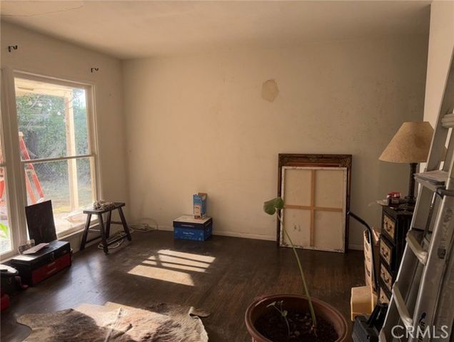 7323 Amestoy Avenue, Van Nuys (los Angeles), CA 91406