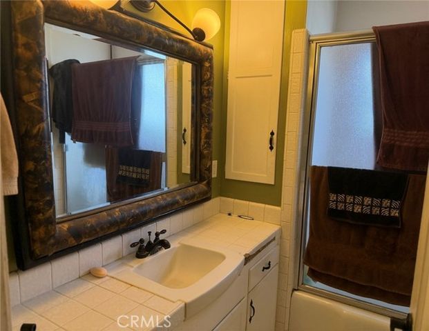 7323 Amestoy Avenue, Van Nuys (los Angeles), CA 91406