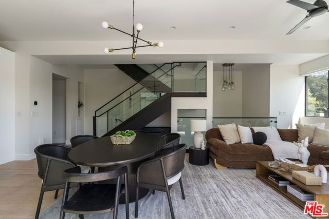 3223 Rowena Avenue, Los Angeles, CA 90027
