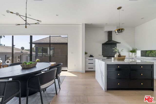 3223 Rowena Avenue, Los Angeles, CA 90027