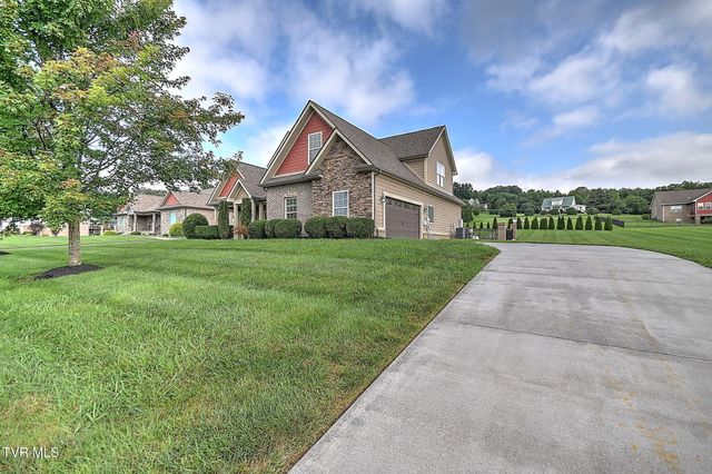 204 West Hawthorne Court, Greeneville, TN 37745