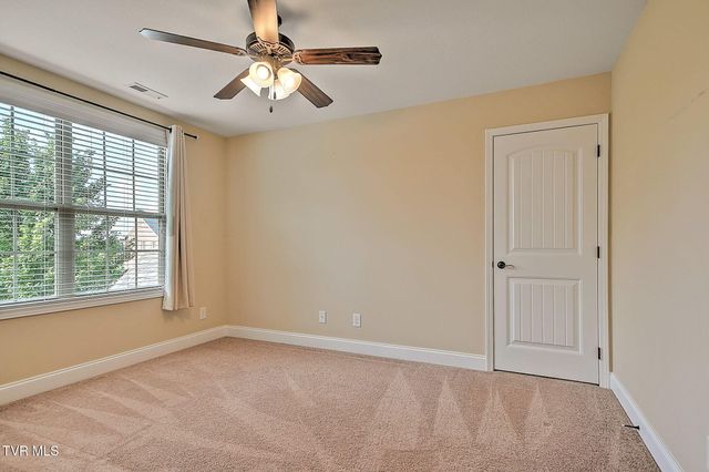 204 West Hawthorne Court, Greeneville, TN 37745
