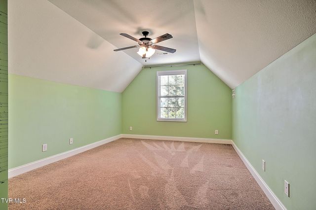 204 West Hawthorne Court, Greeneville, TN 37745