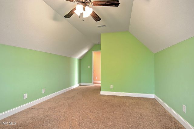 204 West Hawthorne Court, Greeneville, TN 37745