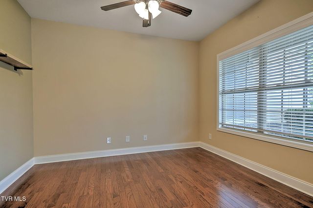 204 West Hawthorne Court, Greeneville, TN 37745