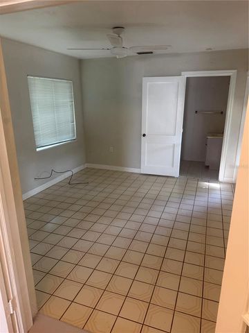 215 24TH AVENUE N, St Petersburg, FL 33704