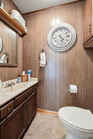 70 Pineview Drive, Huntington, WV 25705