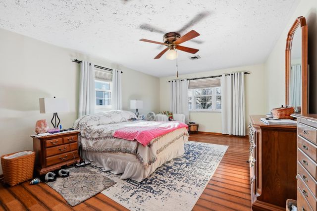 70 Pineview Drive, Huntington, WV 25705